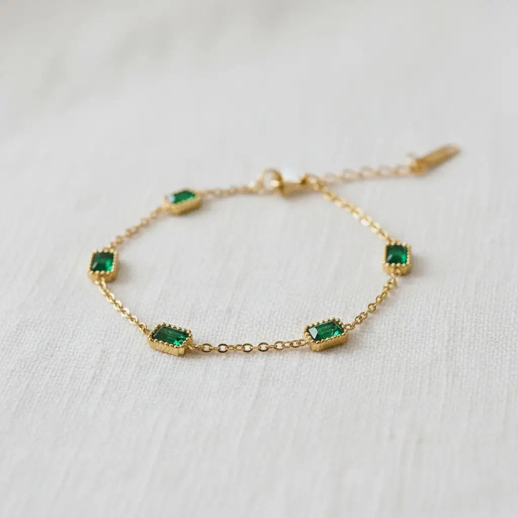 Stylish Geometric Bracelet with Vibrant Green Accents